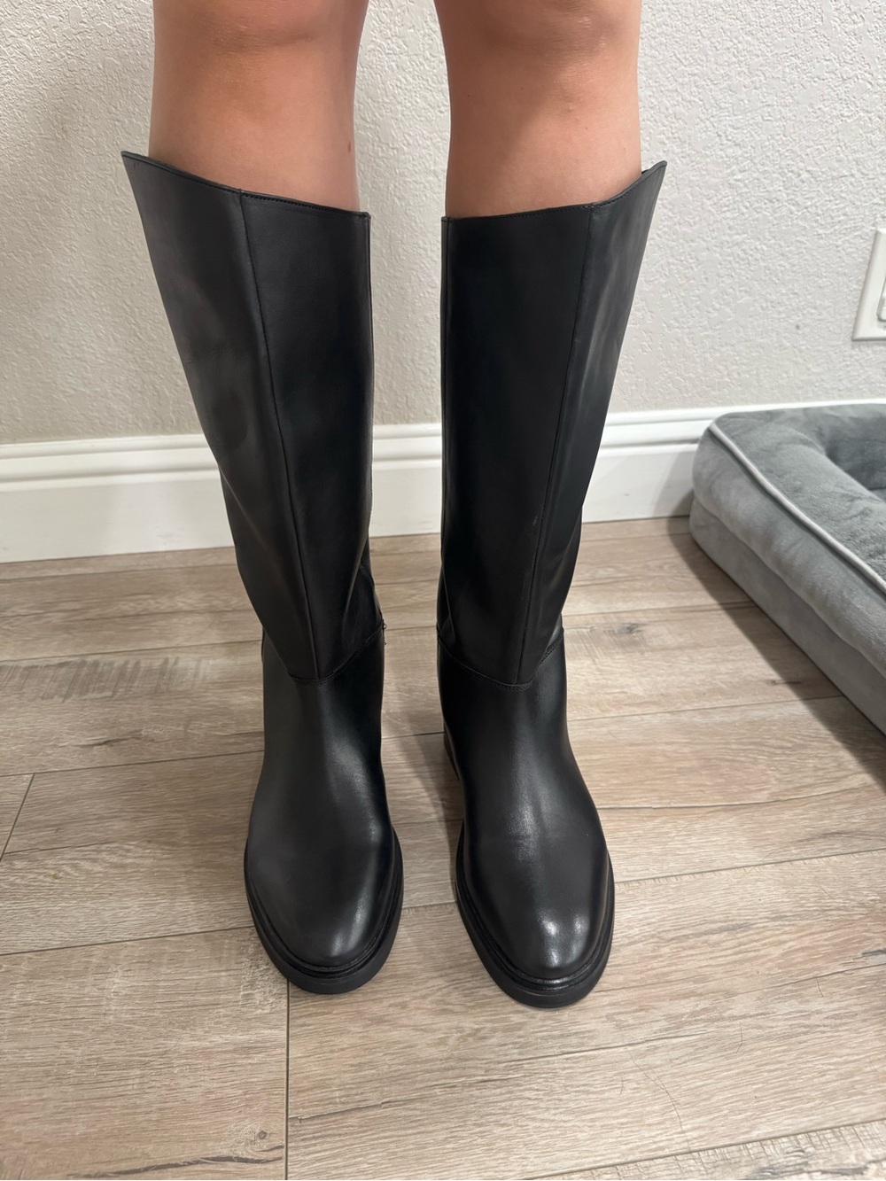 ASOS Black pull on Leather Riding Boots - Picture 5 of 8